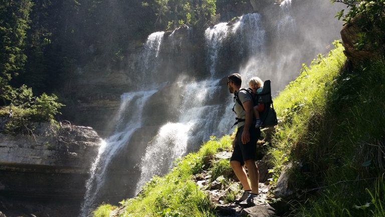 Le cascate di Mezzo a Vallesinella sono una delle meraviglie del Parco Naturale Adamello Brenta Geopark.