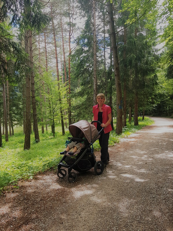 La passeggiata che conduce alla Tana dell'Ermellino è perfetta per tutti ed in ogni stagione