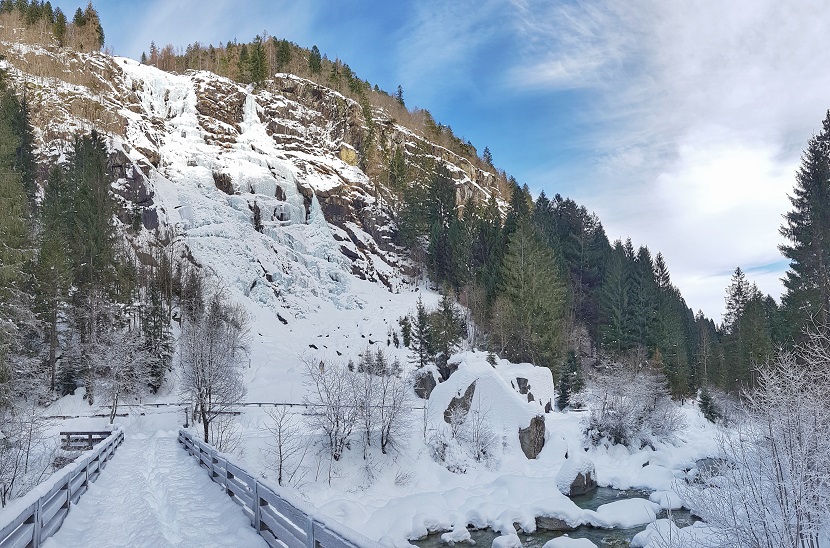 Cascate Del Nardis Fascino Ghiacciato Il Trentino Dei Bambini