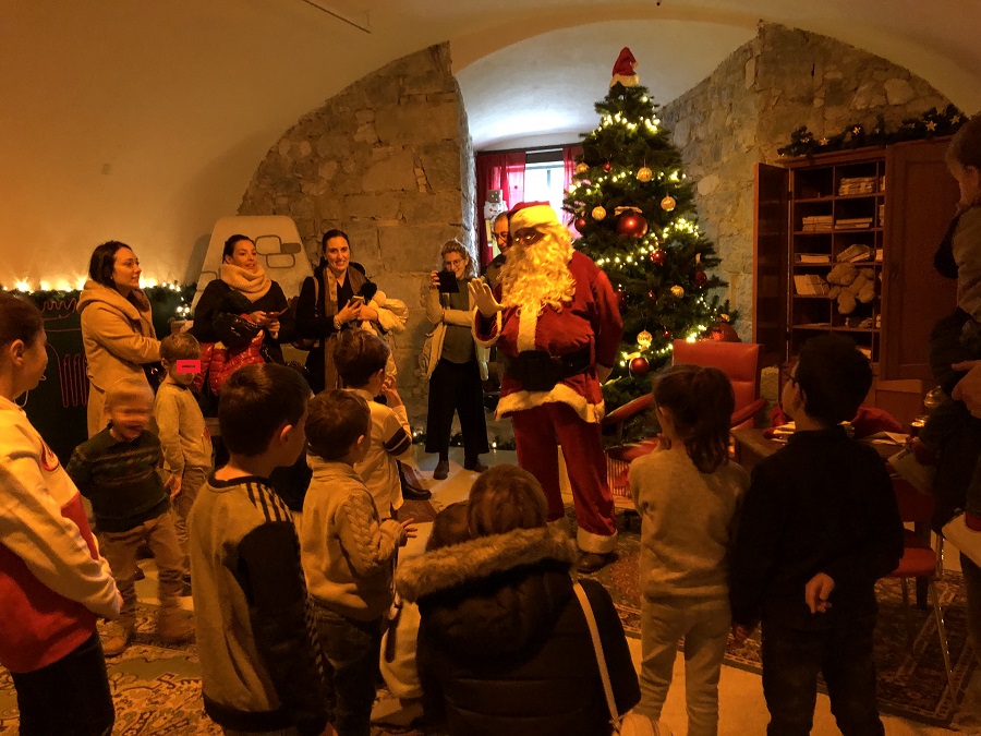 Foto Casa Di Babbo Natale.Casa Di Babbo Natale A Riva Del Garda Il Trentino Dei Bambini