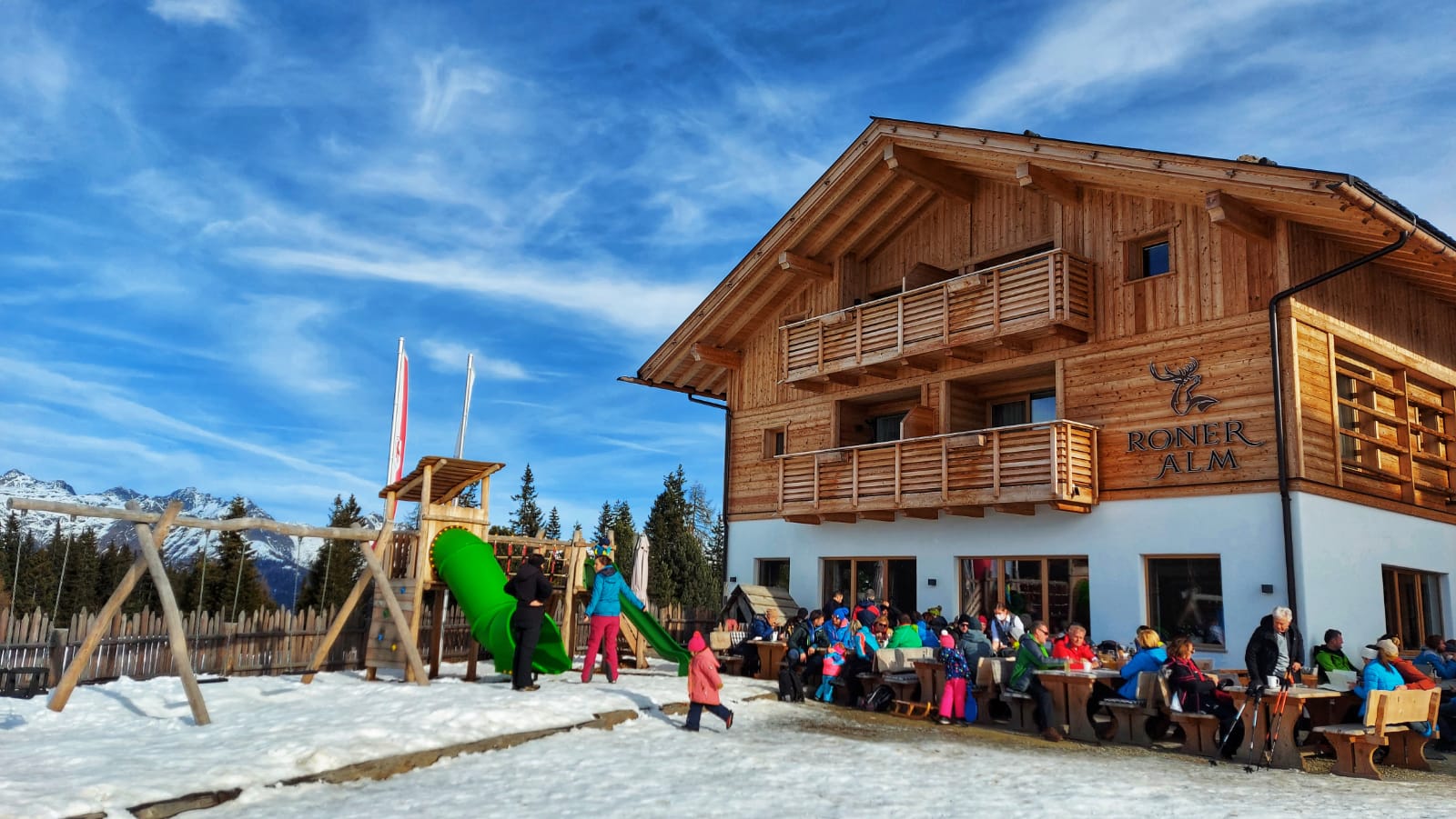 Roner-Alm-Alpe-di-Rodengo-iltrentinodeibambini