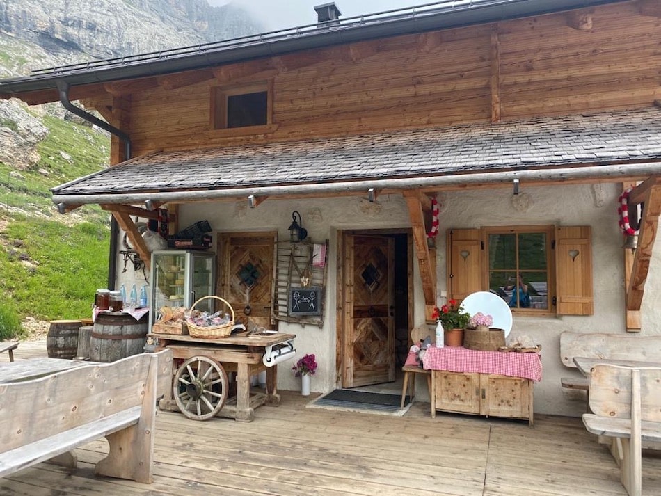 Alla Malga Sasso Piatto Senza Parole Il Trentino Dei Bambini