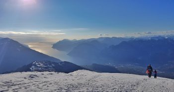 Dalla sommità del Monte Stivo si gode di un panorama incredibile su tutto il Lago di Garda