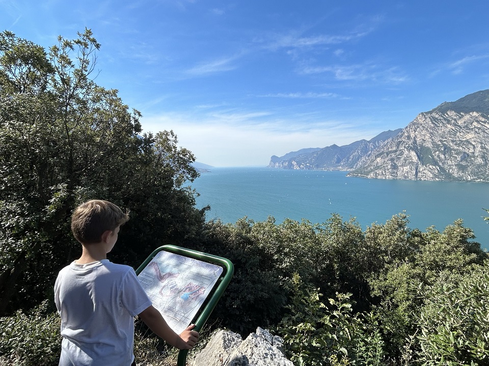 sentiero Busatte-Tempesta - cartelli flora e fauna