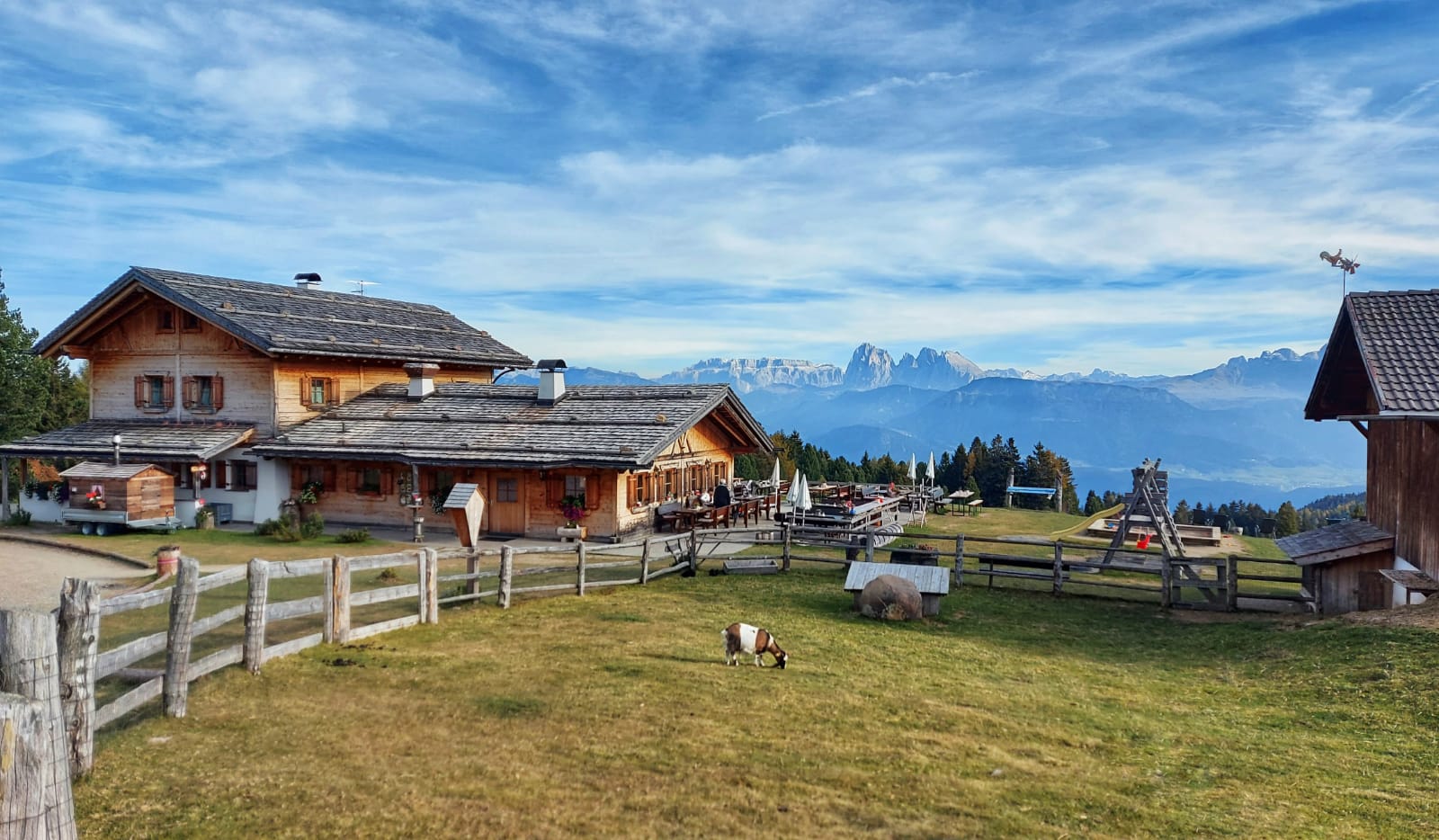 Mair-in-Plun-Hütte-Alpe-Villandro