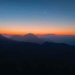IL Rifugio Pernici è un ottimo posto dove dormire se si vuole ammirare un'alba strepitosa