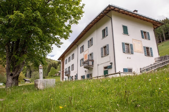 A Villa Santi si tengono i camp in lingua inglese e tedesca organizzati dal Parco Naturale Adamello Brenta Geopark.