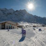 Il nuovissimo Tonale Mountain Centre si trova a due passi dalla partenza della seggiovia Valbiolo al Passo del Tonale.